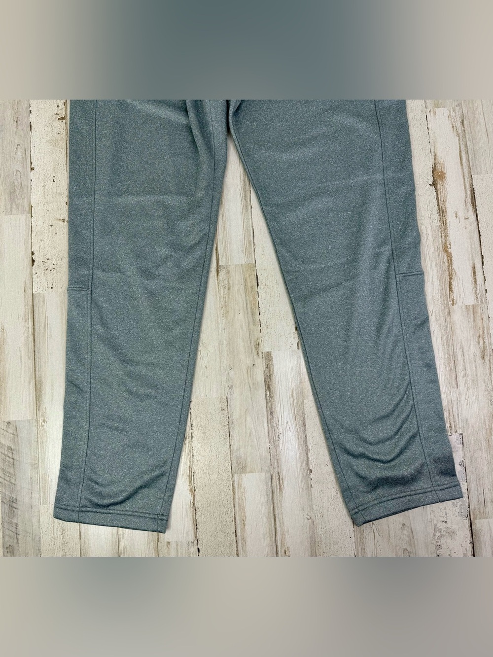 Under Armour Joggers Mens L Gray Loose Drawstring Fleece Pocket Sweatpants NWT - Picture 4 of 10